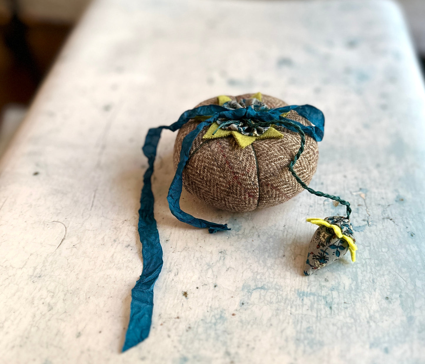 Handmade Vintage Wool Tomato Pincushion, Emory Strawberry image 4