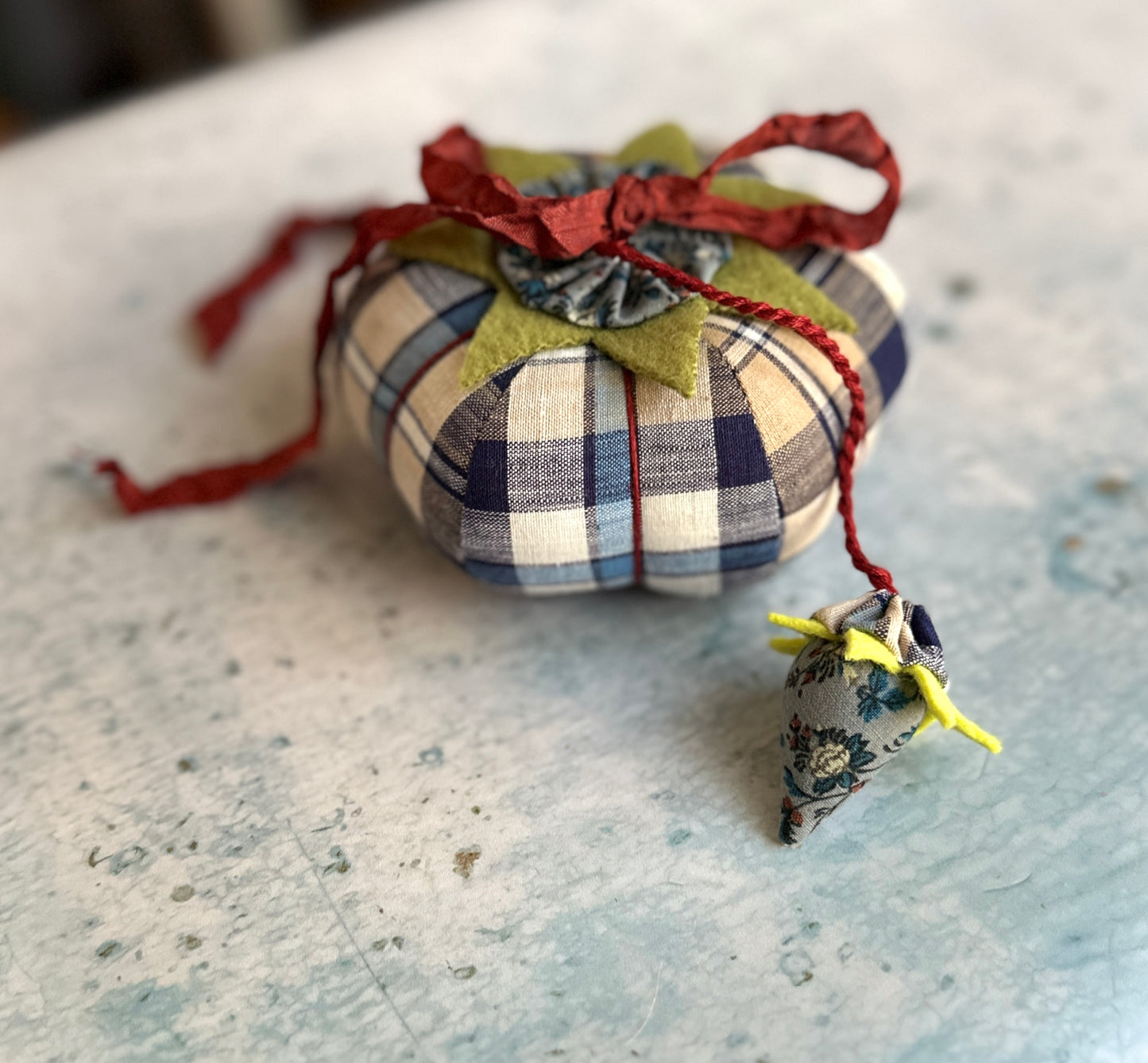 Handmade Tomato Pincushion: Vintage Plaid & Emory Strawberry image 5