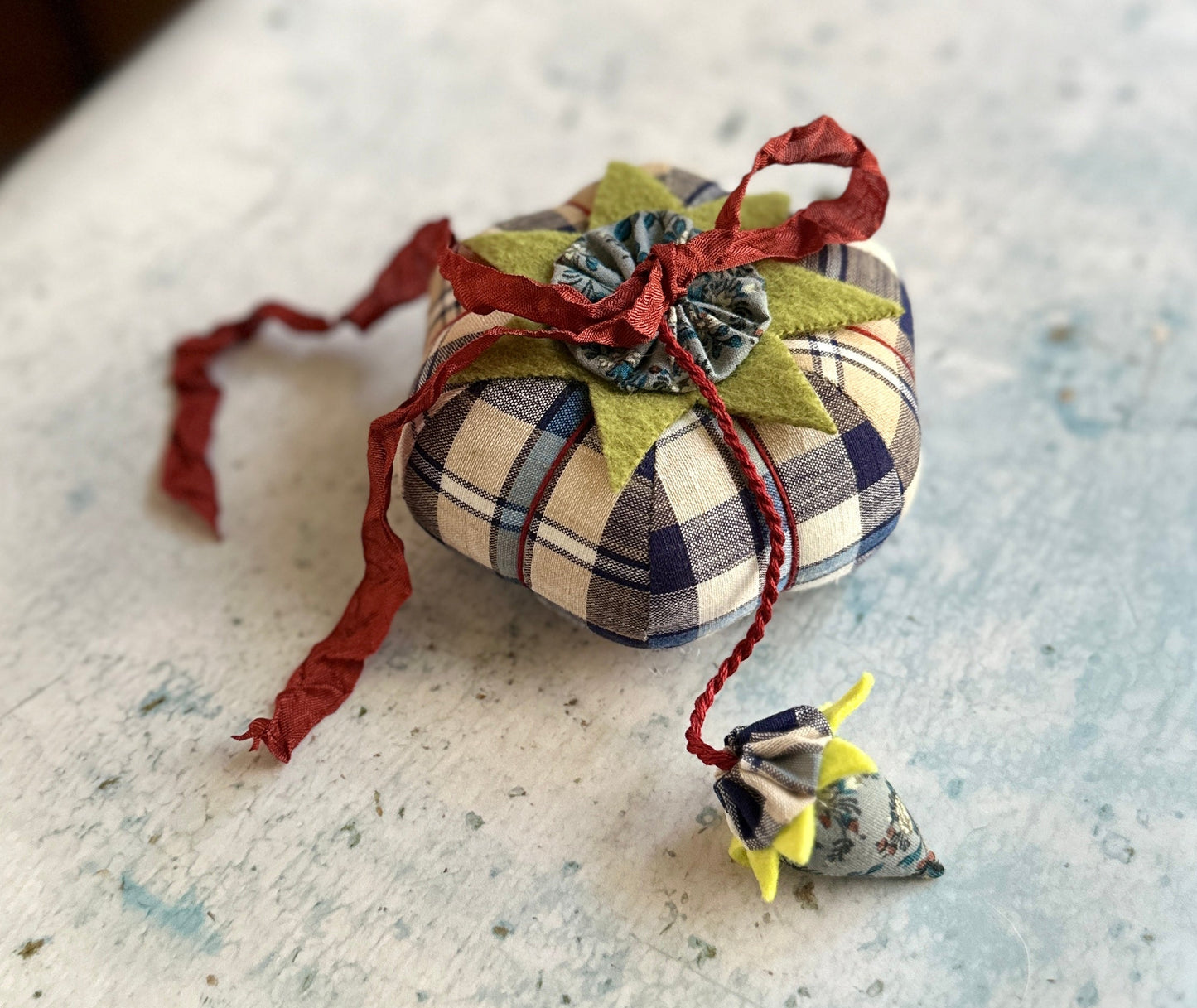 Handmade Tomato Pincushion: Vintage Plaid & Emory Strawberry image 0