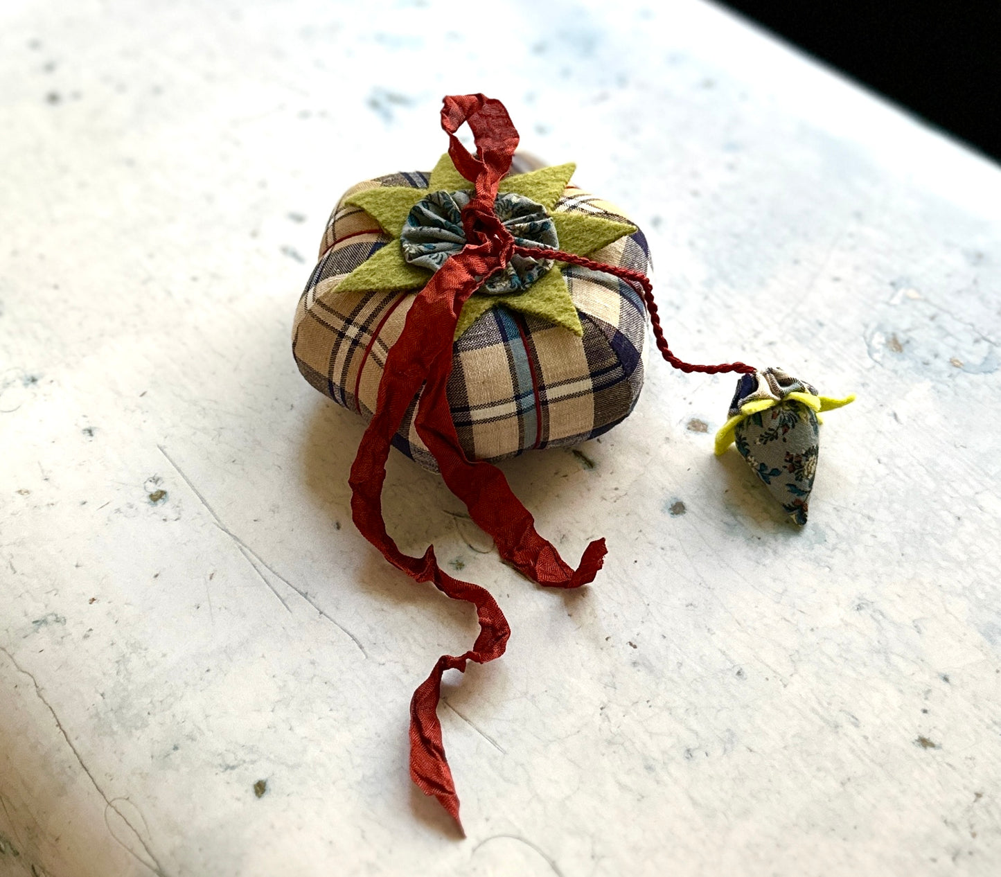 Handmade Tomato Pincushion: Vintage Plaid & Emory Strawberry image 1