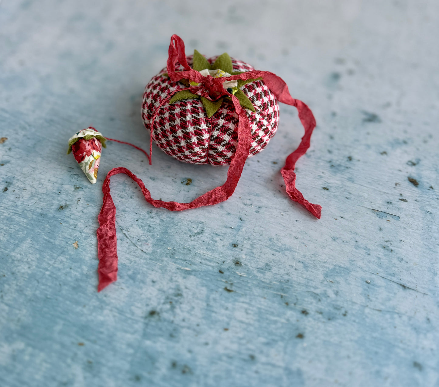 Handmade Tomato Pincushion: Vintage Wool & Tiny Strawberry image 2