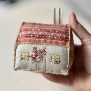 Irish cottage pincushion pdf sewing pattern